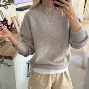 H&M Light Gray Women's Crew Neck Sweater